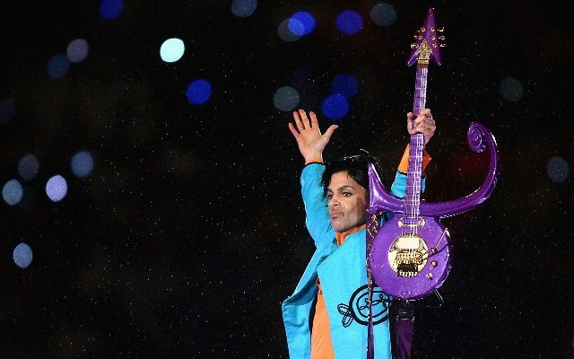 Twitter Debates Who Would Win a Verzuz Battle Between Prince and Michael Jackson