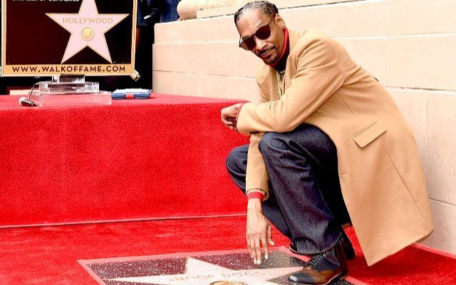 Snoop Dogg Explains Why He Should Be the One Who Faces JAY-Z in ‘Verzuz’ Battle