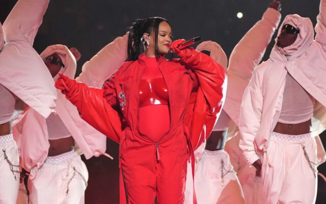 Rihanna Announces Pregnancy At Super Bowl Halftime Show