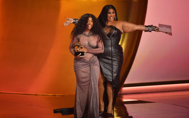SZA Shows Love To Lizzo In Emotional Grammys Speech