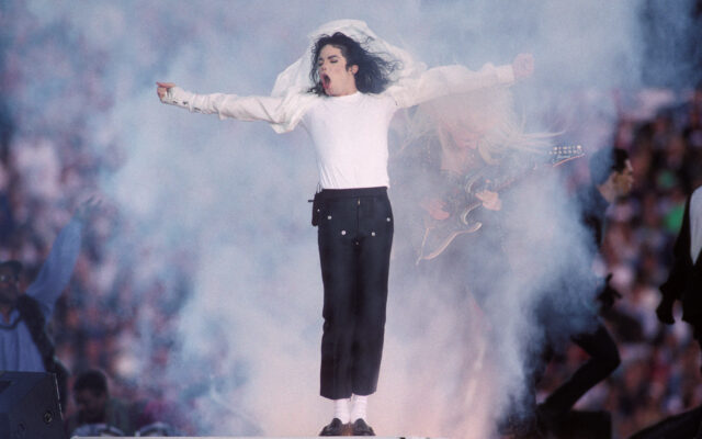 Michael Jackson Biopic Team Touts ‘Unbiased’ Look at Pop Star; ‘Leaving Neverland’ Director Calls Script Draft ‘Startlingly Disingenuous’